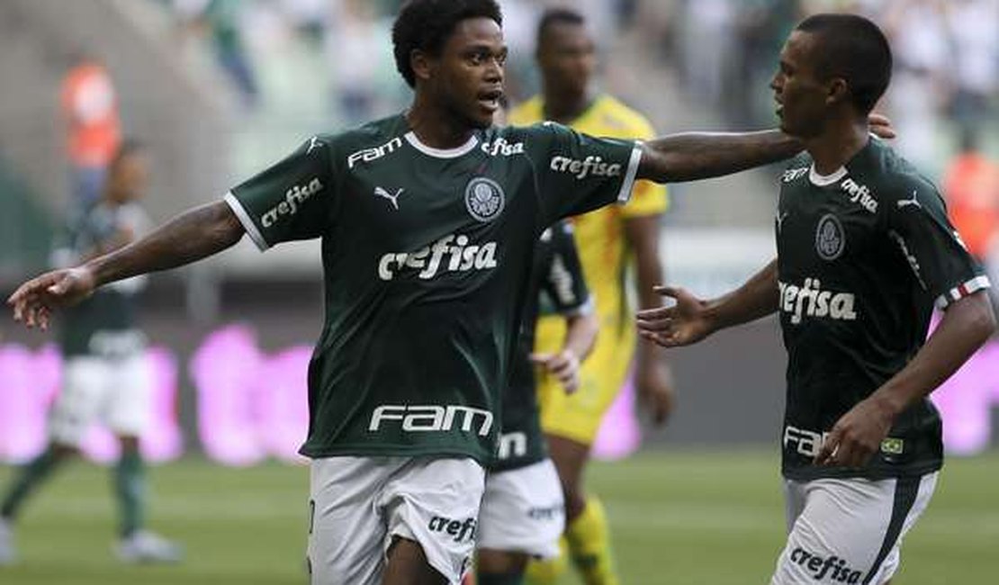 Palmeiras toma susto, mas vira sobre o Mirassol no Paulistão