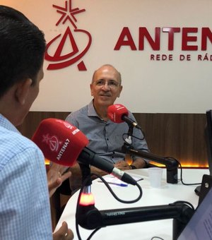 Ronaldo Lopes destaca parceria do Governo de Alagoas com Penedo durante entrevista para Antena 7