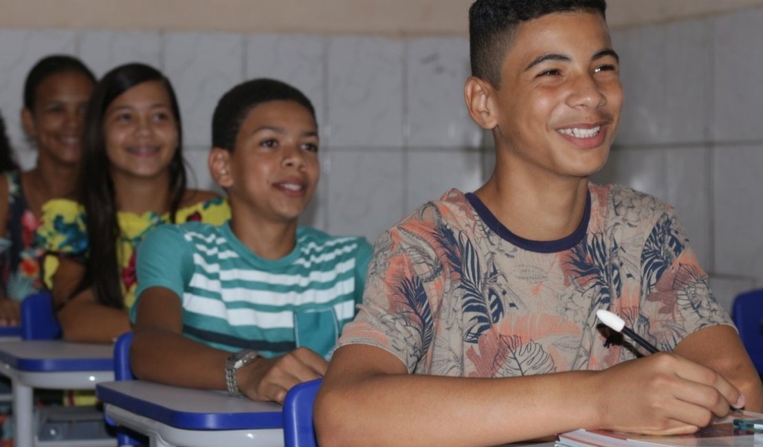 Aluno de Lagoa da Canoa é medalhista na Olimpíada Brasileira de Matemática