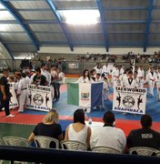 Lagoa da Canoa conquista nove medalhas no alagoano de taekwondo