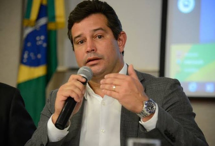 Maurício Quintela disputará vaga na Câmara para amenizar “chapa da morte” do MDB na ALE