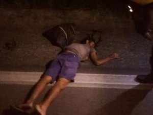 Homem foge após atropelar pedestre em Atalaia 