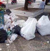 Funcionários da Eleva param e lixo acumula no Centro de Arapiraca
