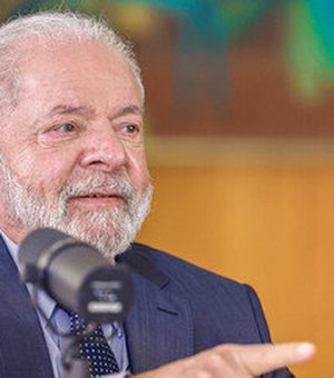 Ofensivo seria comparar um jumento a Bolsonaro, diz Lula