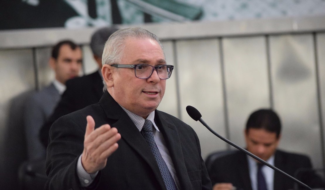 Após perder mandato de deputado, Pastor João Luiz quer voltar para a Câmara de Maceió