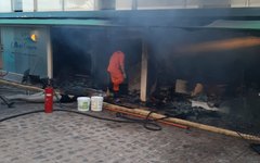 Pousada entra em chamas em Maragogi