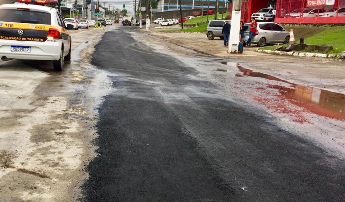 Avenida Gustavo Paiva é liberada para tráfego de veículos após obras de desobstrução
