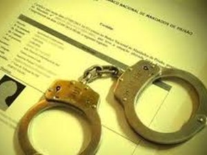 Homem com mandado de prisão em aberto é preso em Arapiraca