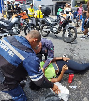 Duas pessoas ficam feridas em acidente registrado na Ponta Verde