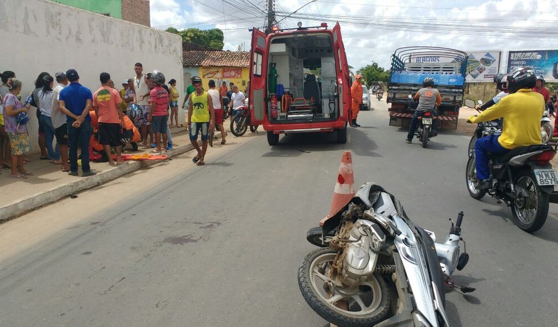 Após assalto, vítima sofre acidente ao colidir com outra moto em alta velocidade