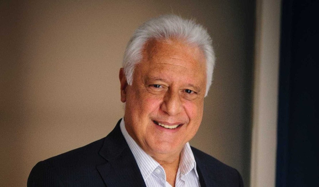 Antonio Fagundes lembra de namoro com Aracy Balabanian na juventude