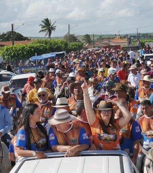 Cavalgada de Padre Cícero reunirá milhares de pessoas em Lagoa da Canoa neste domingo (24)