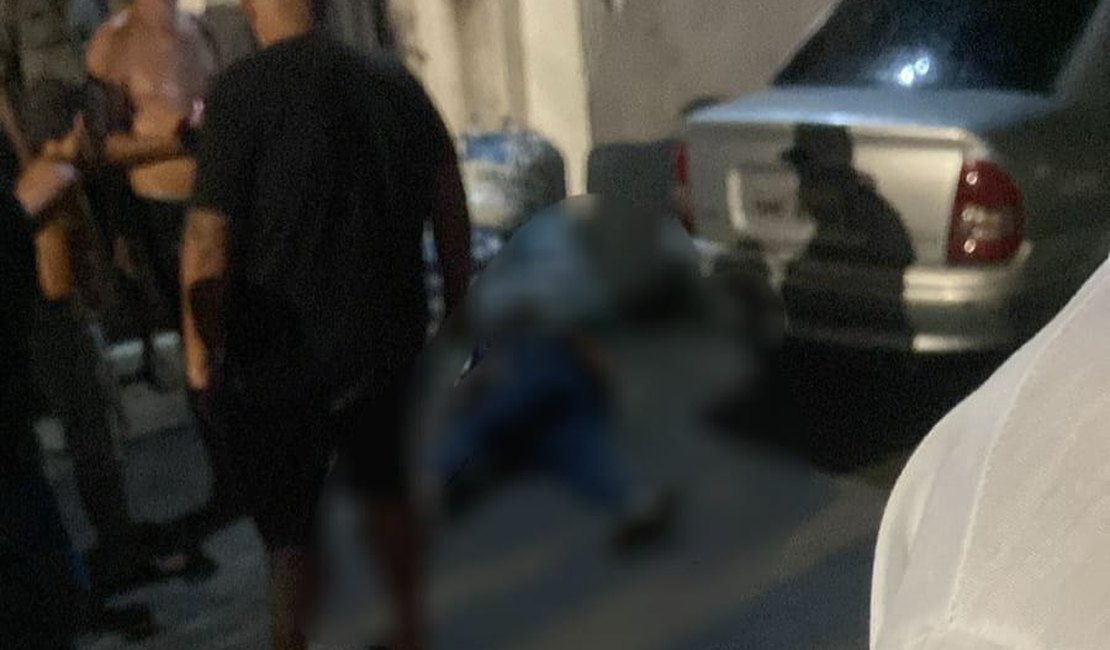 Homem sofre atentado a tiros no bairro do Jacintinho