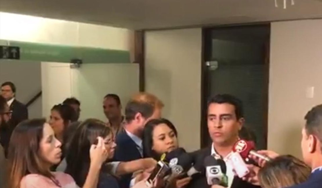 JHC critica apoio do PSL a Maia: 'começou a virar o balcão da velha política'