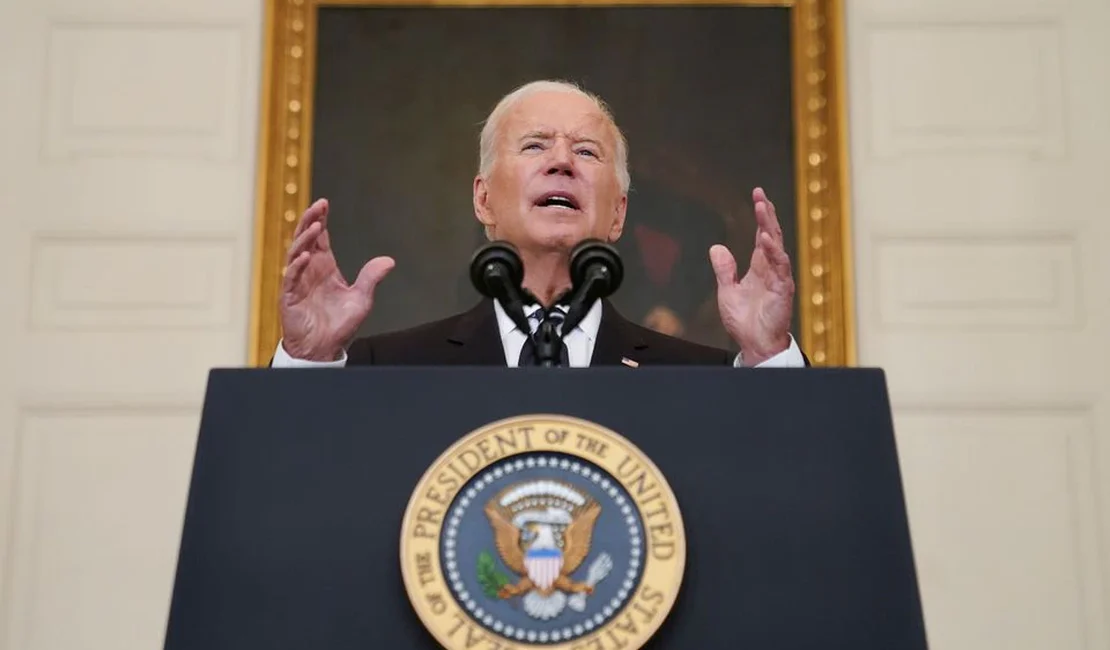 Biden diz que sanções contra a Rússia valem a partir desta quarta