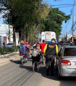 Em Maceió, fiscalização combate transporte clandestino e veículos irregulares