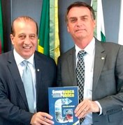 Bolsonaro contrata ministro do TCU investigado por corrupção para dar aulas de “boas práticas de governança”