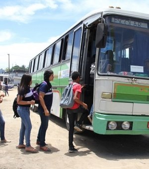 Após fiscalização e irregularidades encontradas, prefeitura suspende transporte de estudantes para faculdades