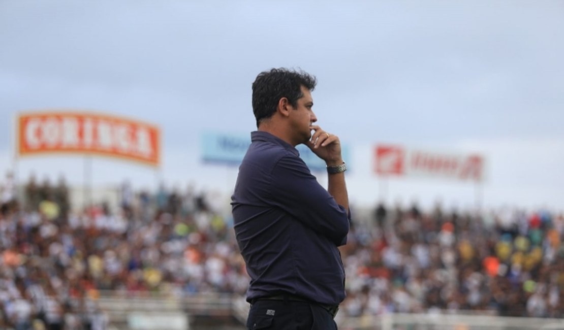 Marquinhos Santos troca Fortaleza por Figueirense; Hemerson Maria assume