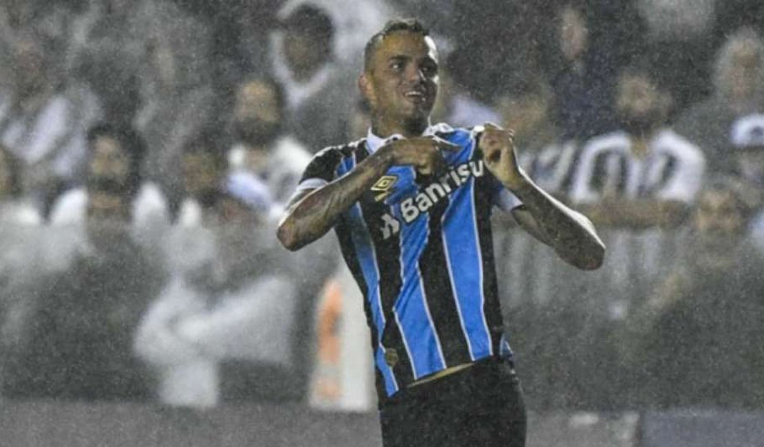Com ótimo segundo tempo, Grêmio bate o Santos na Vila Belmiro