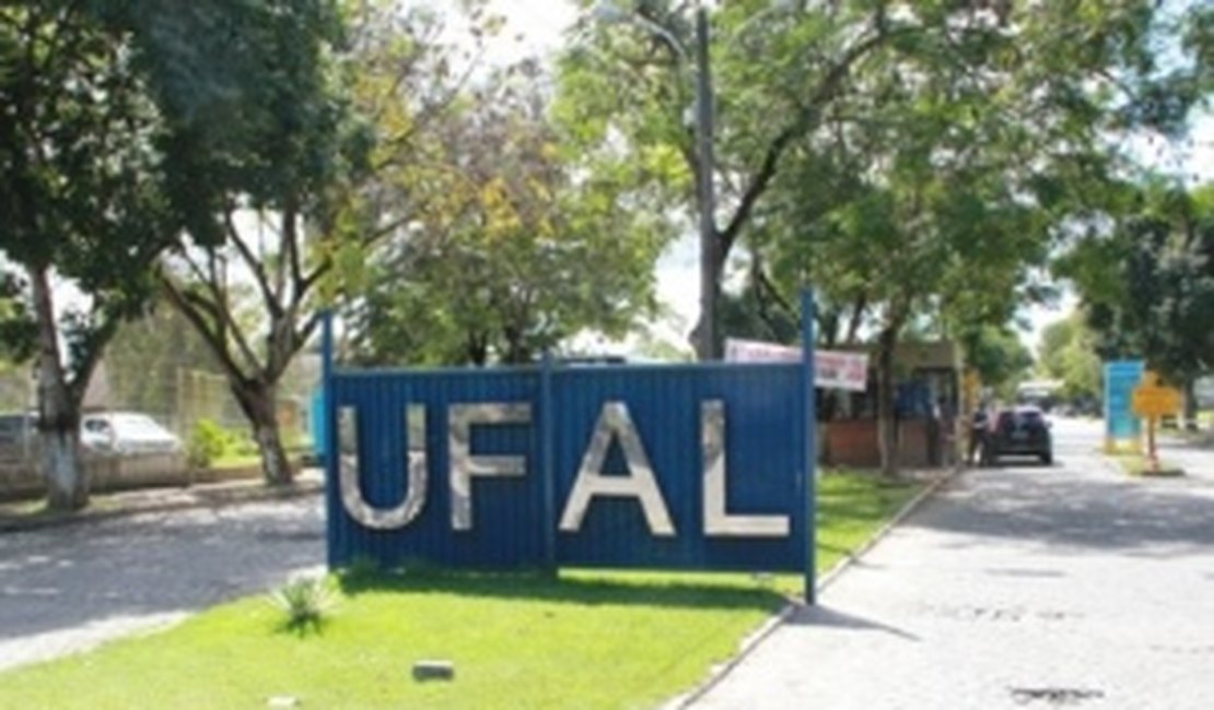 Secretaria oferece testes rápidos de HIV a aprovados na UFAL