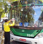 Ônibus irregulares são retirados de circulação durante fiscalização