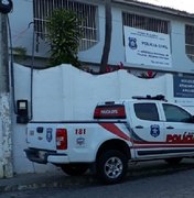 Caminhonete é tomada por assaltantes em Delmiro Gouveia