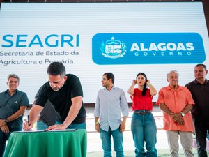 Governador assina decreto que isenta pecuaristas de Alagoas de pagamento do ICMS