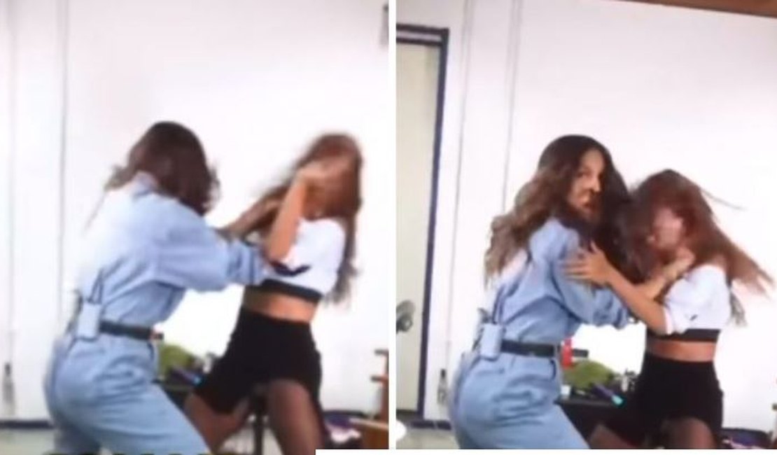 Ivete Sangalo e Anitta 'brigam' em camarim e divertem famosos nas redes sociais