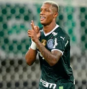 Nottingham Forest confirma contratação de volante Danilo, do Palmeiras