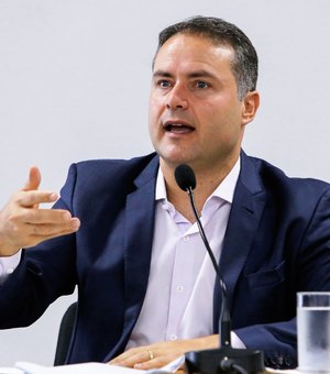 Renan Filho lidera disputa ao Senado com 56,8%, aponta Data Sensus