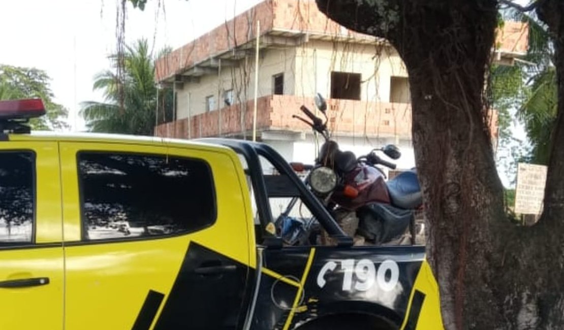 Moto roubada é abandonada em via pública de Maragogi