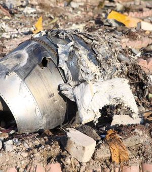 Avião ucraniano cai no Irã com 170 pessoas; não há sobreviventes