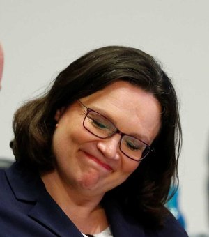 Sociais-democratas alemães elegem primeira mulher como líder