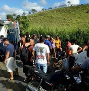 Colisão entre motos deixa três feridos em Viçosa 