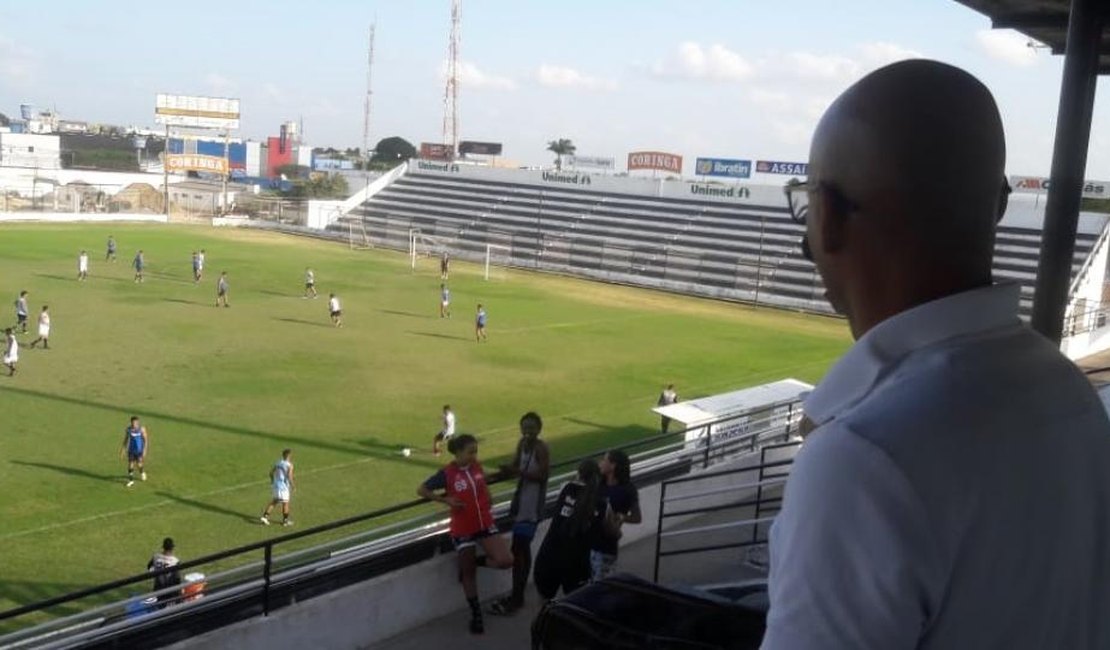 Após ser anunciado, Adriano Cabeça trabalha analisando o desempenho do ASA sub-20