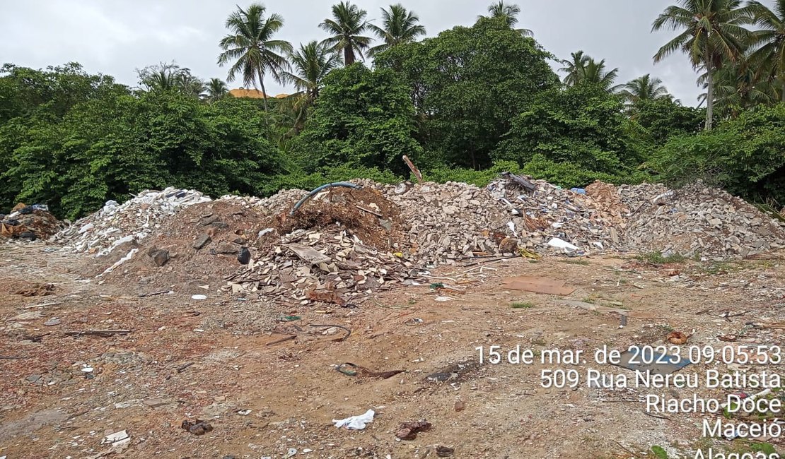 Sudes multa empresa por descarte irregular de lixo em área ambiental na Serraria