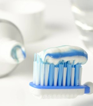 Dentista alerta sobre cuidados com a higiene bucal durante a pandemia
