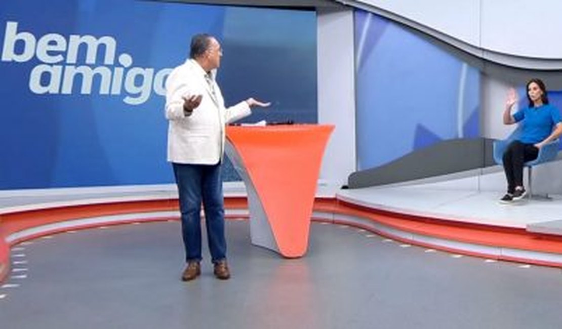 Galvão pede novas desculpas a repórter por bronca ao vivo