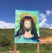 Artista expõe painel de Jesus Cristo em conjunto da periferia de Maragogi