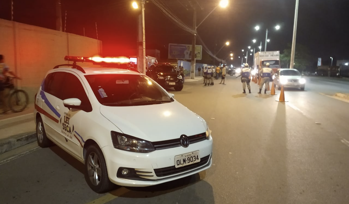 BPRV realiza Operação Lei Seca na parte alta de Maceió