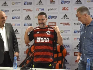 Flamengo proíbe perguntas a Vítor Pereira sobre o Corinhtians