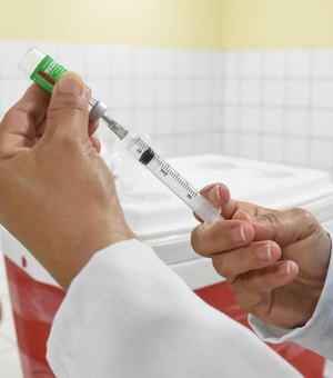 Maragogi inicia vacinação contra Covid-19 para idosos de 66 anos