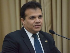 Candidatura de Nezinho deixa ex-deputado na expectativa de reassumir mandato