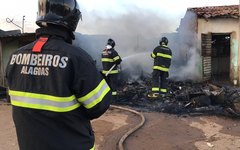 Incendio em feira da troca em Arapiraca
