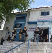 Criminosos fazem moradores reféns em Delmiro Gouveia