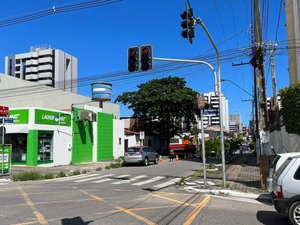Proibição de estacionamento em via da Jatiúca começa nesta sexta-feira (12)