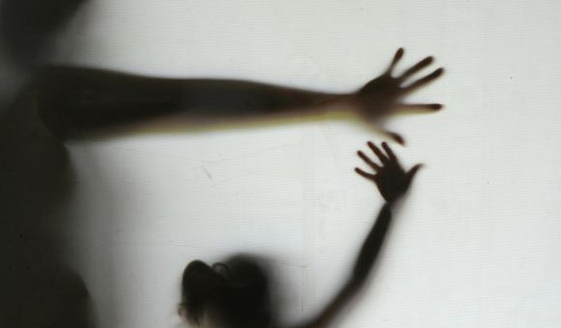 Homem que matou ex-namorada e concretou corpo em churrasqueira é condenado a 22 anos de reclusão