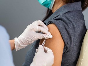 Tomar a segunda dose de vacina pode render prêmio de até R$10 mil no Maranhão