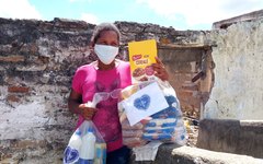 LBV entrega de alimentos em Arapiraca e Maceió